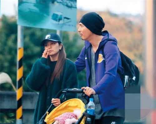 Cuộc sống giản dị của Châu Du Dân bên vợ và con gái