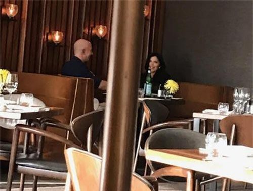 Lộ ảnh tỷ phú giàu nhất thế giới hẹn hò người tình tin đồn