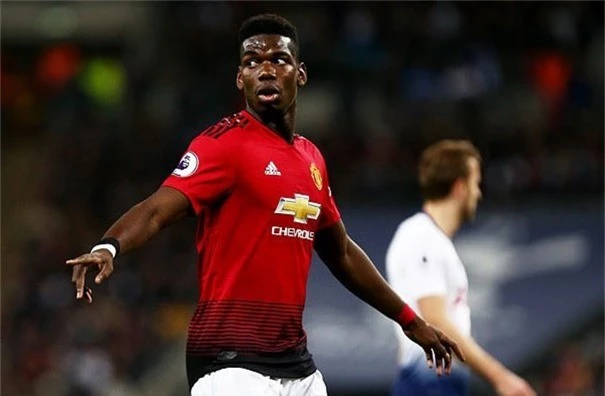 Huyền thoại MU tiết lộ độc chiêu Sir Alex và Paul Scholes dạy dỗ Pogba nên người