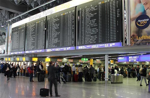 Đức: Hàng trăm chuyến bay bị hủy do đình công