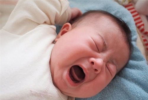 Đây là điều khiến trẻ sơ sinh vô cùng sợ hãi nhưng đa phần các mẹ đều bỏ qua