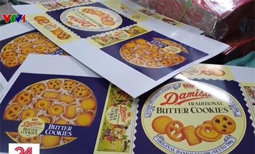 Triệt phá cơ sở chuyên in ấn bao bì cho sản phẩm bánh kẹo giả, nhái