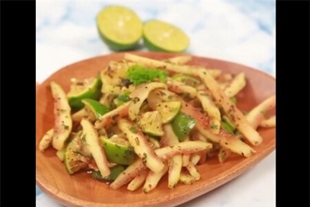 Clip: Cùi dưa hấu trộn chua cay, ăn no không lo 'đổ vỏ'