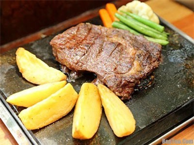 Cách làm bò bít tết kiểu Mỹ cho tối cuối tuần