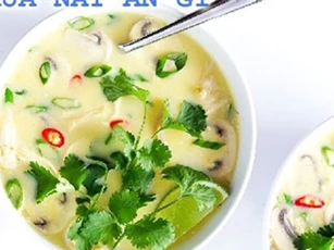 Súp gà cốt dừa kiểu Thái