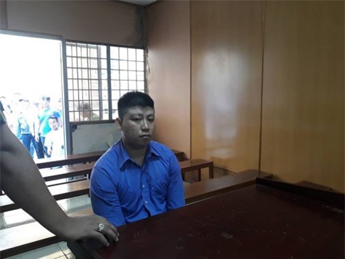 TPHCM: Mất mạng vì ném mắm tôm vào nhà con nợ