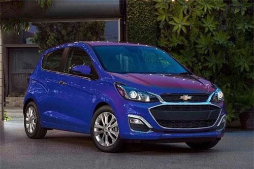 1. Chevrolet Spark 2019 (giá khởi điểm: 15.195 USD).