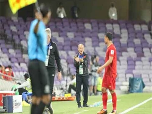 HLV Park Hang Seo khao quân chờ ĐT Việt Nam có tin mừng vé vớt