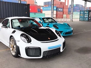 Thêm hai chiếc siêu xe Porsche 911 chính hãng mới về Việt Nam