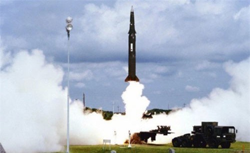 Mỹ ấn định thời điểm bắt đầu rút khỏi thỏa thuận hạt nhân với Nga