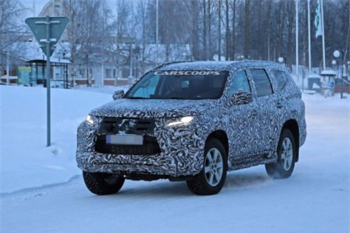Mitsubishi Pajero Sport 2020 lộ diện với phong cách Triton