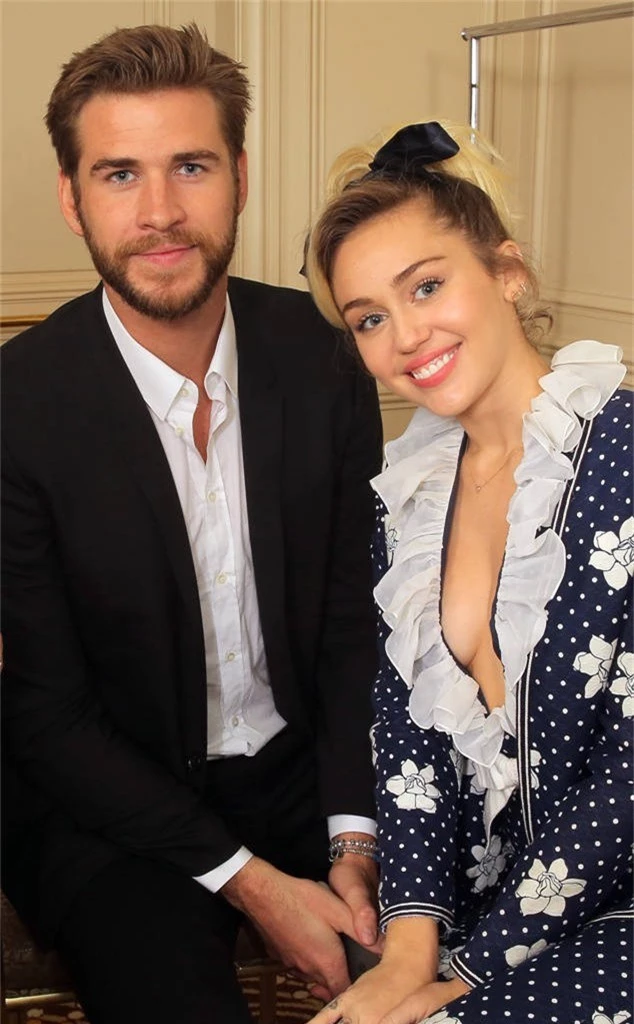 Vừa kết hôn, Miley Cyrus lại có thêm tin vui mang bầu và giới tính em bé cũng được hé lộ? - Ảnh 2.