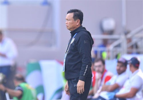 HLV tạm quyền ĐT Thái Lan được AFC đặc biệt ưu ái