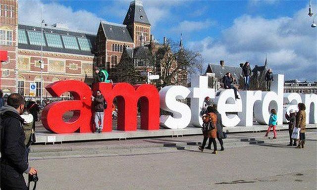 Người nước ngoài đổ về Amsterdam khiến giá nhà đất tăng kỷ lục