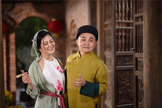 Xuân Hinh bất ngờ xuất hiện bên vợ Thứ trưởng Bộ Tài chính