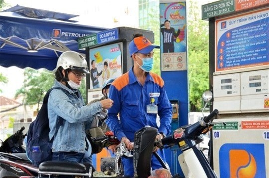 Sử dụng Quỹ Bình ổn để giữ ổn định giá xăng dầu