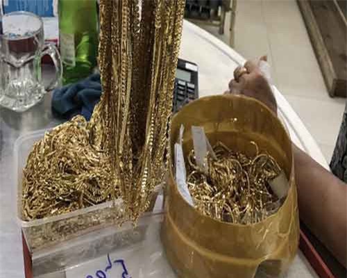 Công an Quảng Nam tìm người sở hữu 230 lượng vàng