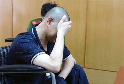 Giám đốc thuê xe đem đi cầm cố chiếm đoạt tiền tỉ