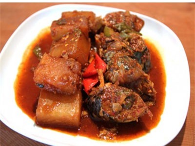 Cách làm cá thu kho củ cải cay kiểu Hàn