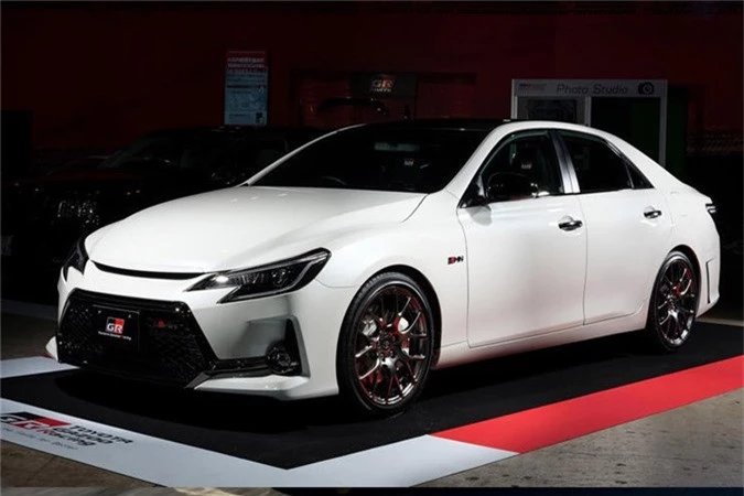 Chi tiet Toyota Camry Mark X GRMN gia 1,1 ty dong