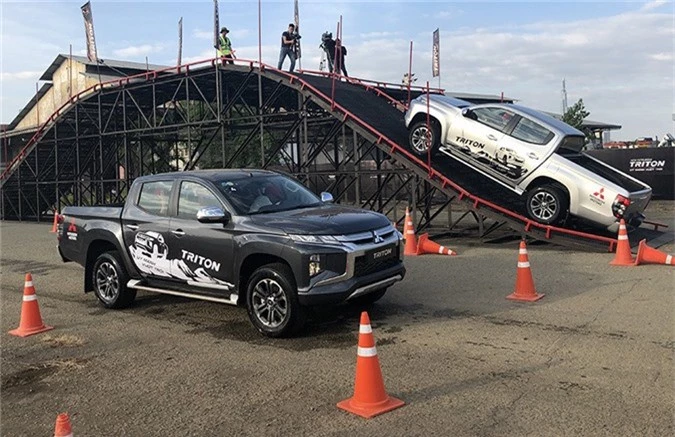 Mitsubishi Triton 2019 ra mắt tại Việt Nam, giá từ 730,5 triệu đồng - Ảnh 5.