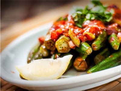 Cách làm món đậu bắp xào tỏi thơm ngon