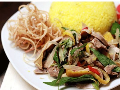 Hướng dẫn làm cơm gà Hội An thơm ngon lạ miệng