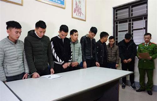 Nghệ An: Bắt nhóm thanh niên lừa đảo bằng hình thức… bán số đề qua mạng