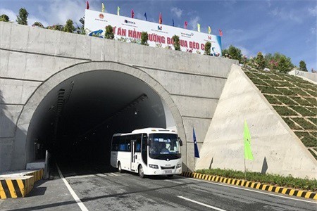 Nâng phí qua các BOT qua hầm đường bộ