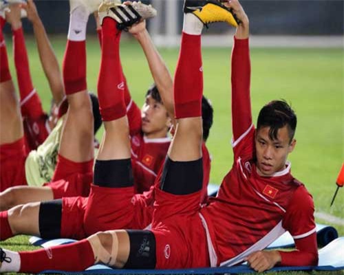 ĐT Việt Nam tập luyện nghiêm ngặt, sẵn sàng chiến Jordan