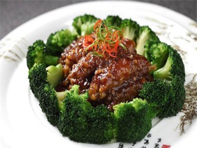 Thử ngay món bò cuộn nấm mới toanh cho bữa tiệc cuối năm thêm viên mãn