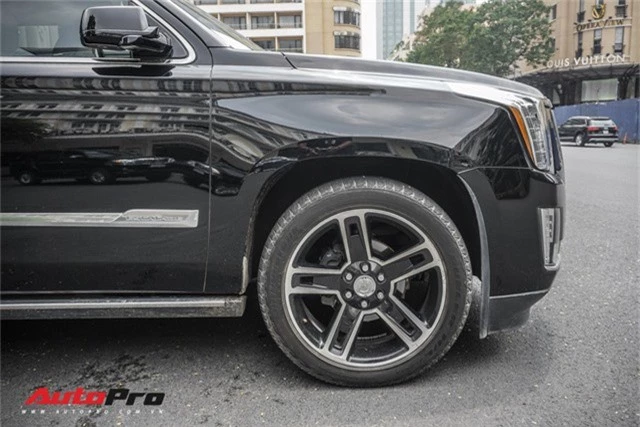 Cadillac Escalade 2015 biển khủng và độc nhất trên phố Sài Gòn - Ảnh 16.