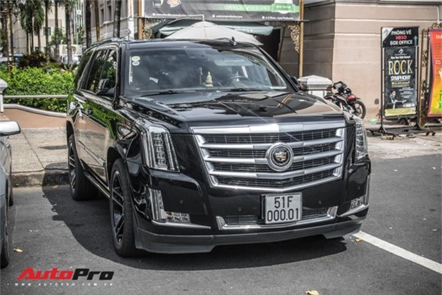 Cadillac Escalade 2015 biển khủng và độc nhất trên phố Sài Gòn - Ảnh 3.