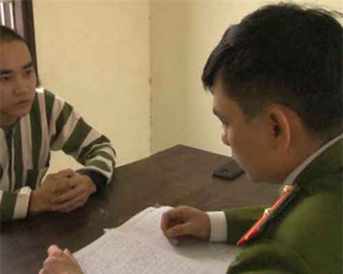 Mâu thuẫn tại quán nhậu, rủ bạn chém người trọng thương