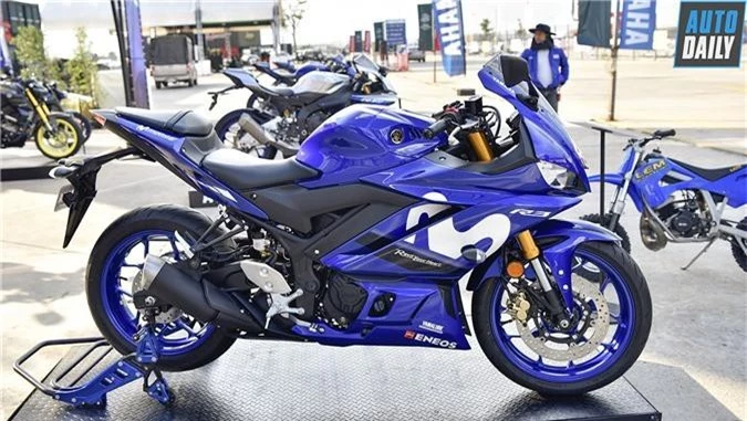 Yamaha YZF-R3 2019 công bố giá bán từ 4.999 USD. Yamaha YZF-R3 2019 có giá từ 4.999 USD cho phiên bản không có ABS và 5.299 USD với hệ thống phanh ABS tại thị trường Mỹ. (CHI TIẾT)