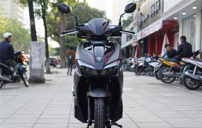 Cận Tết, giá Honda Airblade smartkey chênh cả chục triệu đồng so với đề xuất