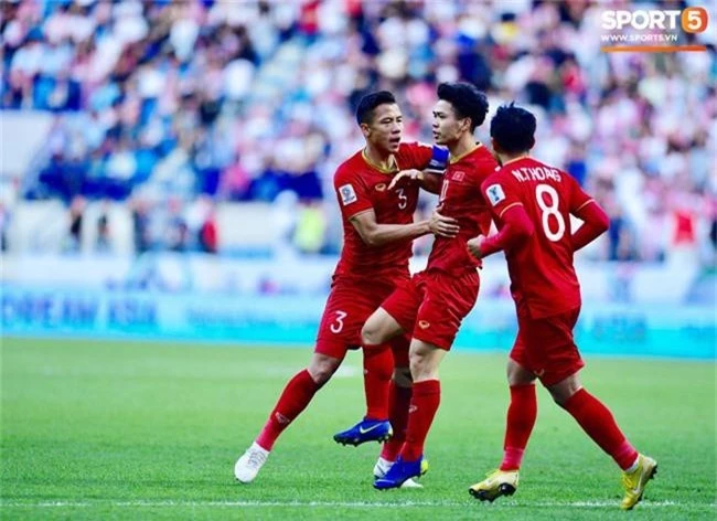 Công Phượng là người đầu tiên và cũng là duy nhất làm được điều này trong suốt Asian Cup 2019 - Ảnh 2.