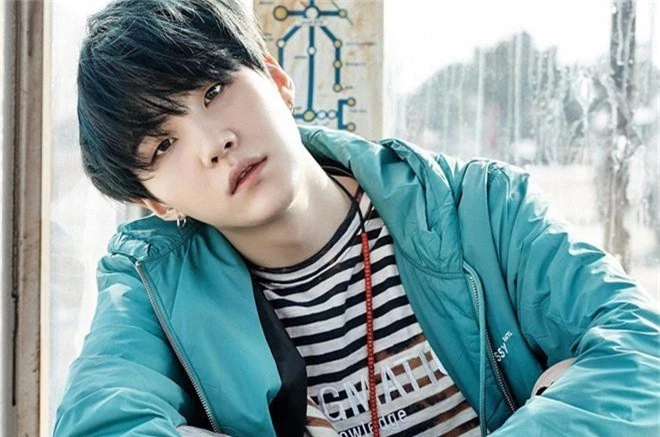 Suga (BTS) thành tâm điểm vì tậu nhà 70 tỉ bằng tiền mặt, nhưng danh sách hàng xóm của anh còn gây choáng hơn - Ảnh 1.