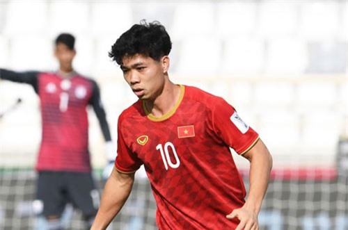 CLIP: Công Phượng dứt điểm đẹp mắt, gỡ hòa cho ĐT Việt Nam