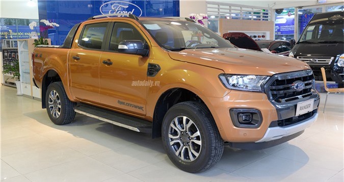 XE HOT QUA ẢNH (20/1): Yamaha Sirius phiên bản rẻ nhất tại VN, 5 xe bán tải đắt khách nhất VN 2018