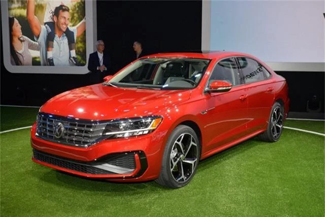 Volkswagen Passat 2020 tại buổi ra mắt ở triển lãm Detroit vừa qua.