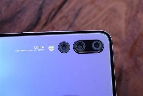 =1. Huawei P20 Pro (109 điểm).