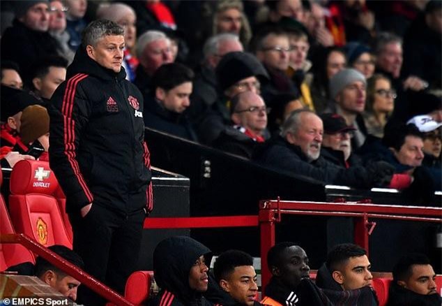 Sau vòng 23 Premier League: M.U tiếp cận top 4