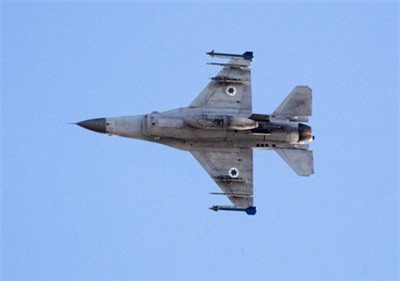 CLIP: Tên lửa Israel ‘rụng như sung’ trước lá chắn phòng không Syria