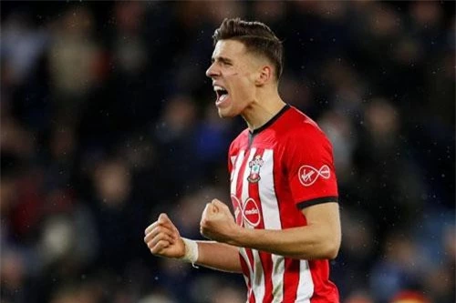 Trung vệ: Jan Bednarek (Southampton).