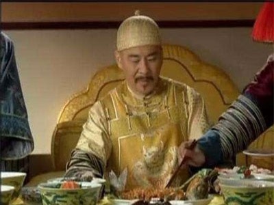 Bí mật bữa ăn cô đơn của hoàng đế trong Tử Cấm Thành