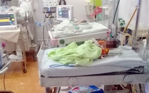 Lâm Đồng: Bé trai còn nguyên dây rốn bị bỏ rơi trên rẫy