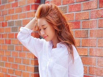 Để tóc mọc dài nhanh và luôn bóng khỏe thì con gái đừng bỏ qua những việc làm này