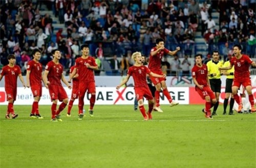 Báo Thái ngạc nhiên với tấm vé vào tứ kết của Việt Nam