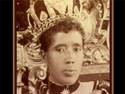 Khiếp sợ quái chiêu tra tấn của bà hoàng khét tiếng lịch sử